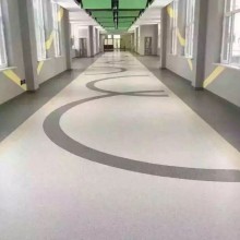 工程塑膠地板廠家pvc塑料耐磨防滑醫(yī)院車(chē)間學(xué)校地膠西安現(xiàn)貨